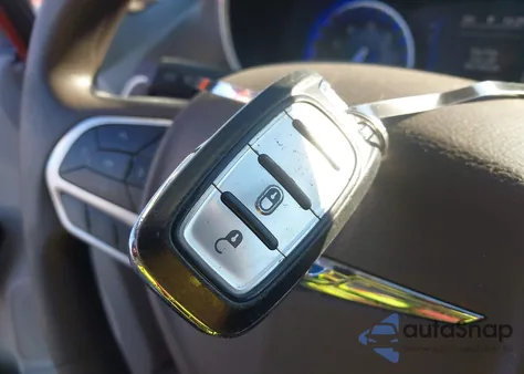 2018 Chrysler Pacifica L z USA, uszkodzony, nr VIN 2C4RC1AG4JR157215